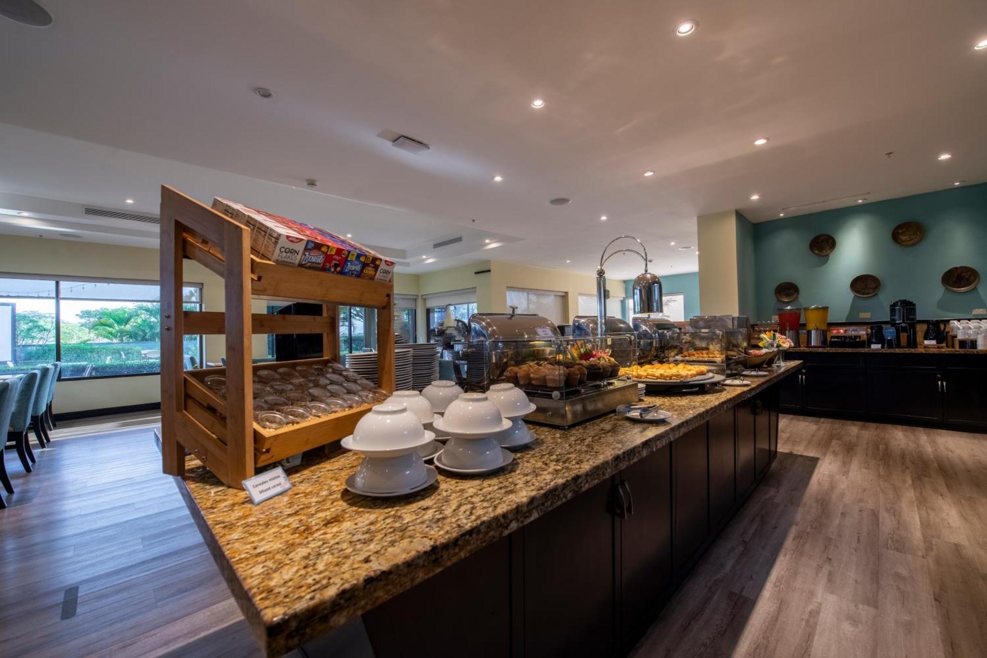 Hilton Garden Inn Guanacaste Airport Liberia Bagian luar foto