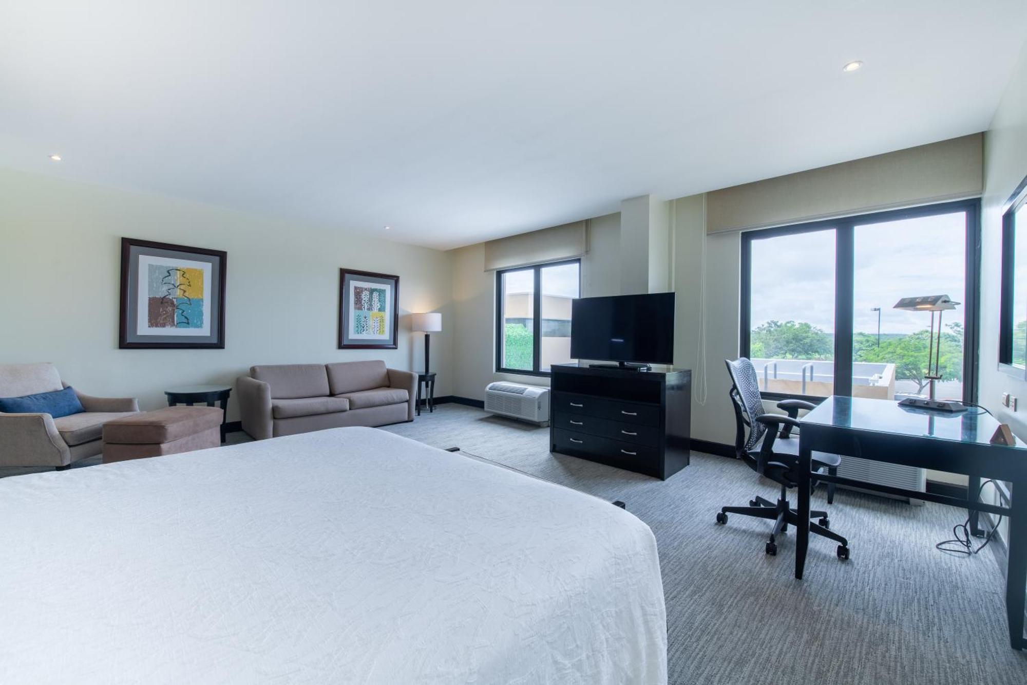 Hilton Garden Inn Guanacaste Airport Liberia Bagian luar foto